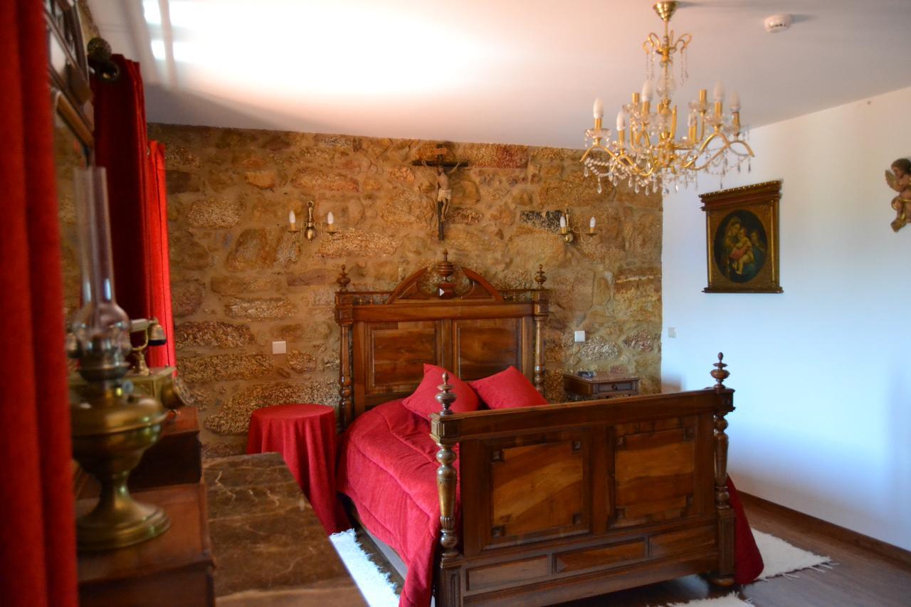 Hotel Rural Casa Da Eira Pero Viseu Chambre photo